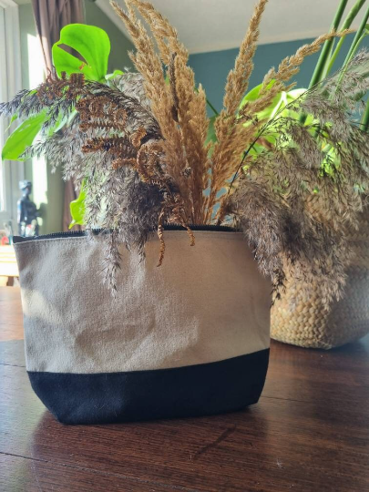 Be Kind Cosmetic/Wash Bag image 2
